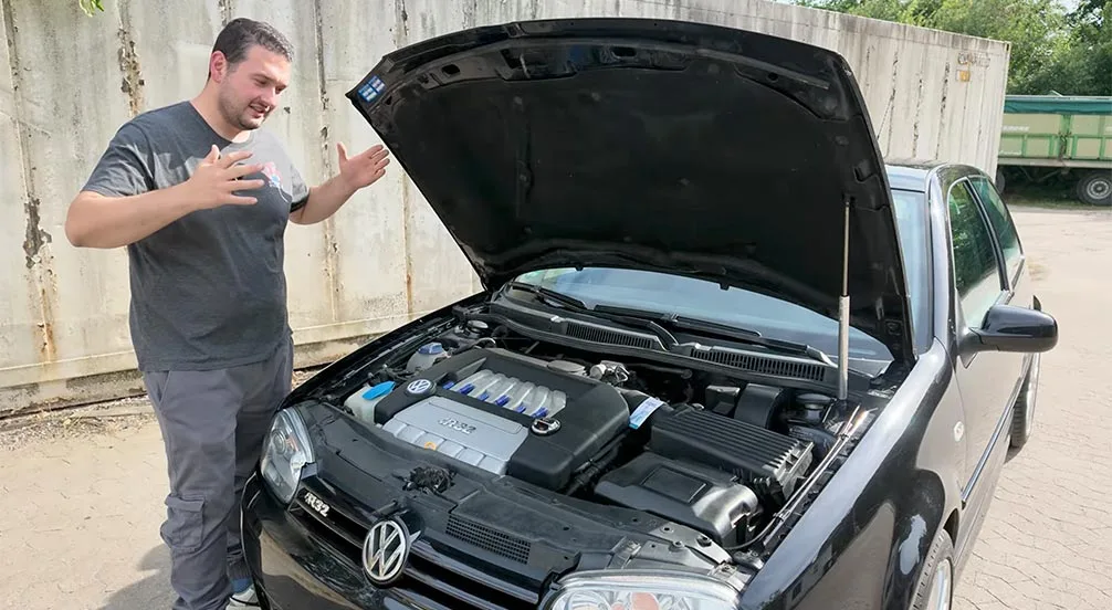 VW Golf 4 R32 with the hood open